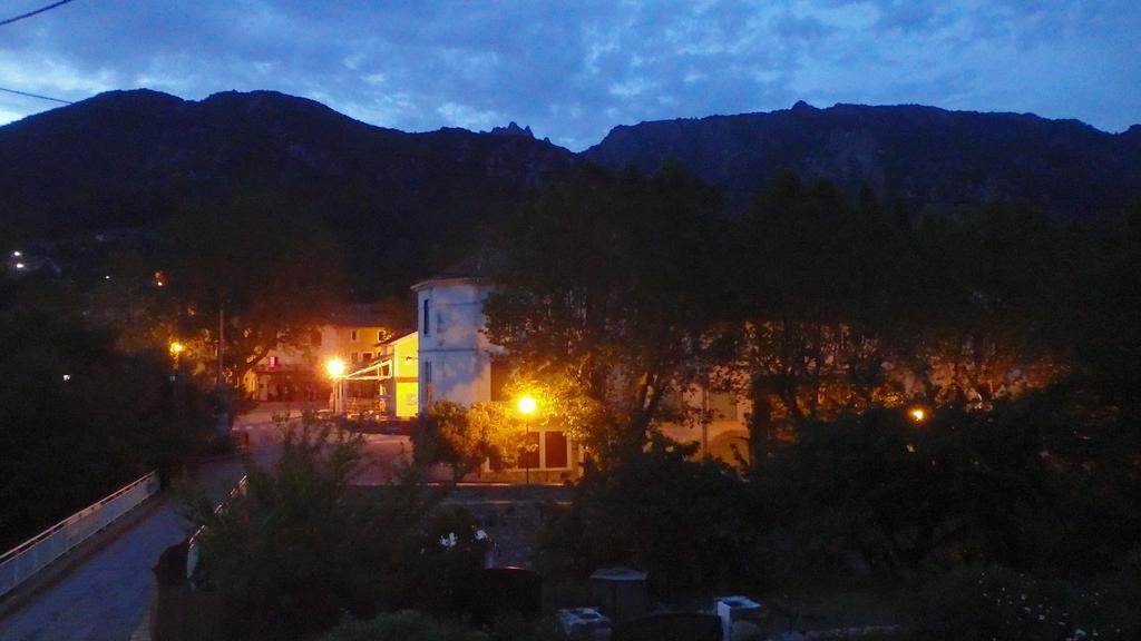 Les Violettes Villa Mons  Buitenkant foto
